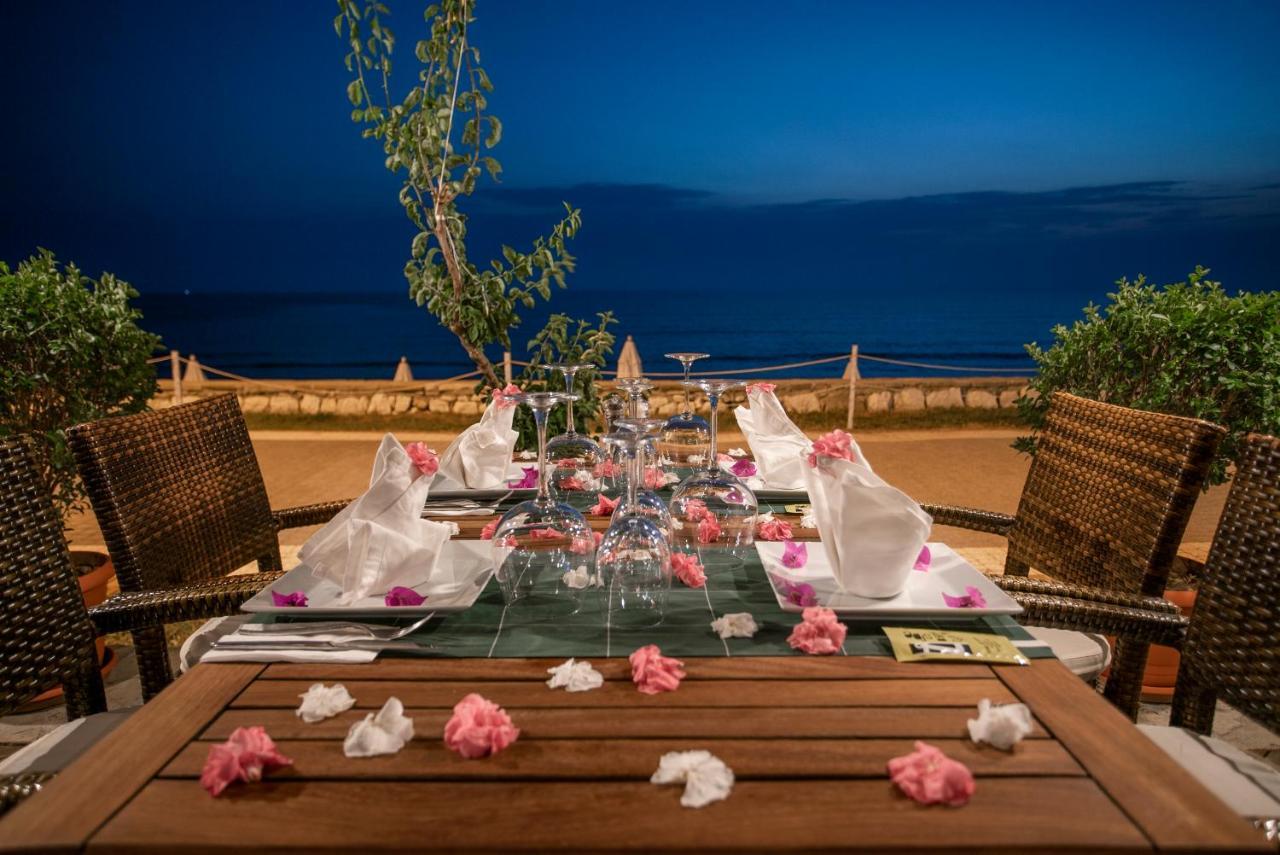 Side Beach Club Bagian luar foto