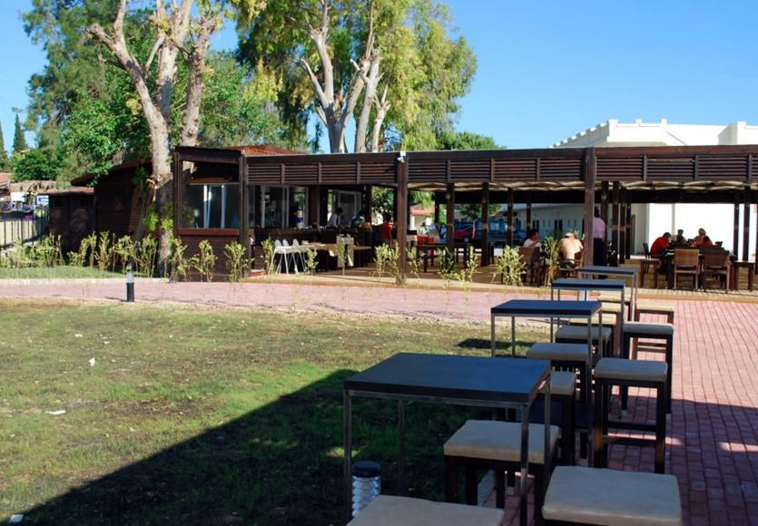 Side Beach Club Bagian luar foto
